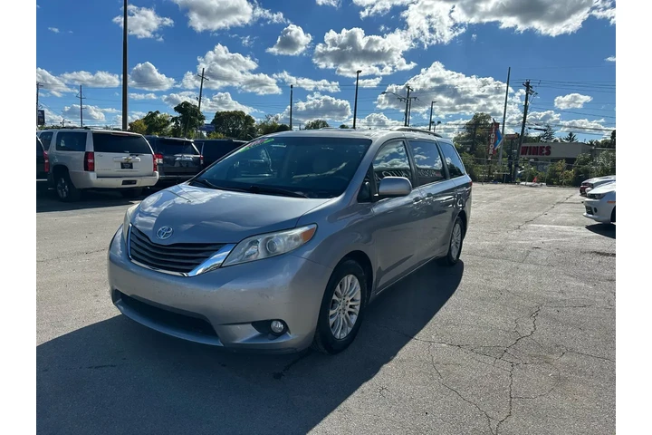 $6980 : 2013 Sienna 5dr 7-Pass Van V6 image 6