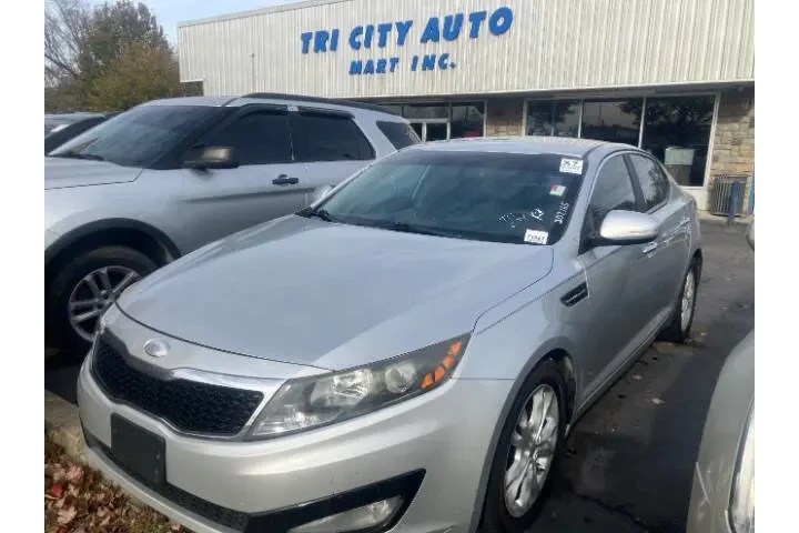 $7550 : 2013 Optima LX image 4