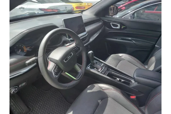 $21500 : 2023 Compass Trailhawk image 6