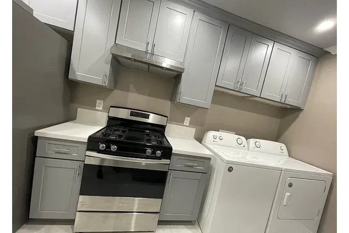 $1550 : READY NOW in ✅Whittier, CA✅ image 1