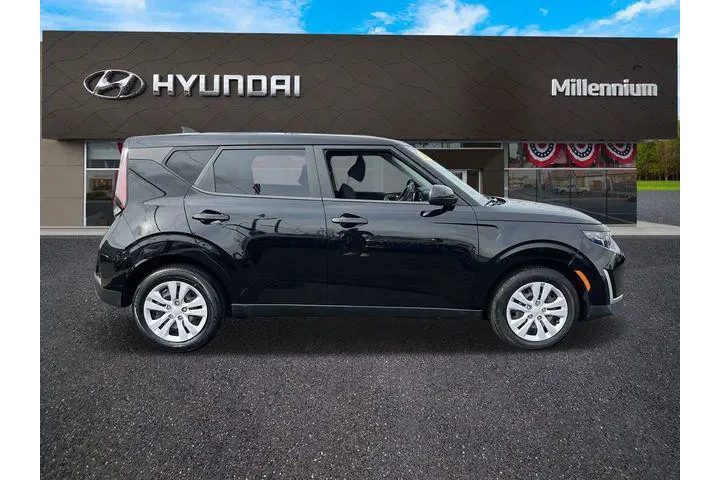 $16999 : Kia Soul 2023 LX 4dr Crossov image 4