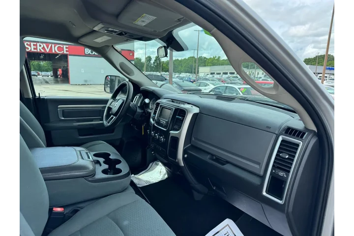 2017 RAM 2500 SLT 4x4 Crew Ca image 9