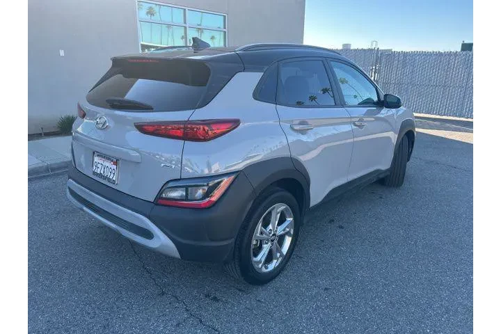 $21995 : Hyundai KONA 2023 AWD SEL 4d image 4