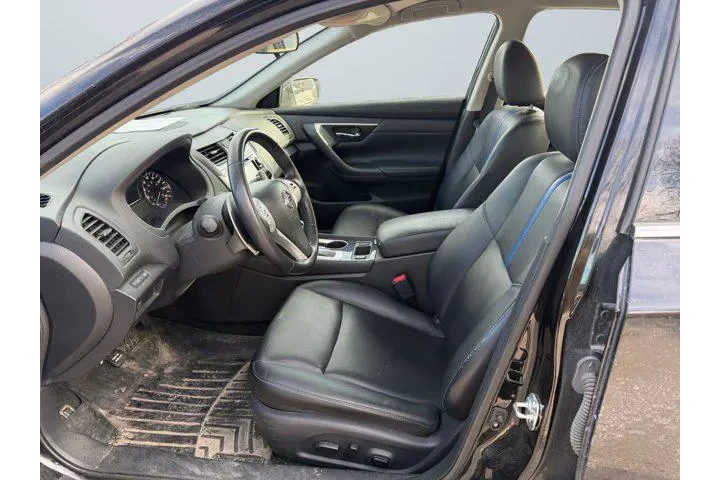 $14994 : Nissan Altima 2018 2.5 SR 4d image 9