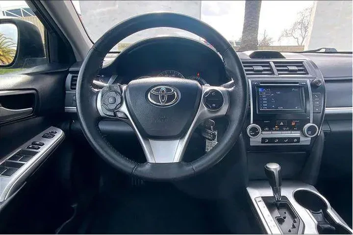 $12985 : Toyota Camry 2013 SE 4dr Sed image 5