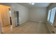 $1850 : Apartamento en South Gate thumbnail