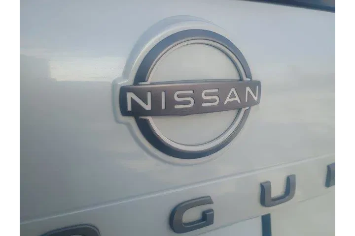 $23544 : Nissan Rogue 2024 AWD SV 4dr image 7