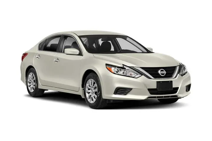 $2400 : Nissan Altima 2018 2.5 SL 4d image 6