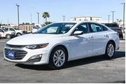 $17388 : Chevrolet Malibu 2023 LT 4dr thumbnail