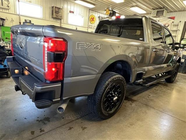 $67995 : 2023 Super Duty F-250 SRW LAR image 4