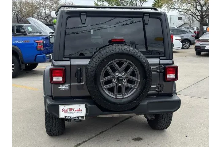 $32698 : Jeep Wrangler 2024 4x4 Sport image 6