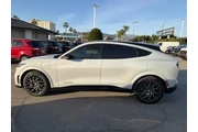 $27789 : Ford Mustang Mach-E 2022 AWD thumbnail