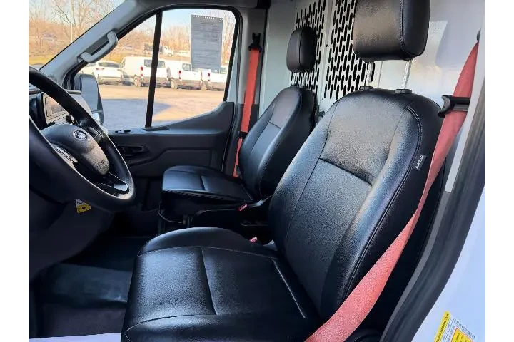 $31988 : Ford Transit 2020 150 3dr SW image 3