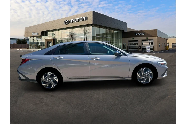 $24263 : Hyundai ELANTRA 2025 SEL Spo image 9