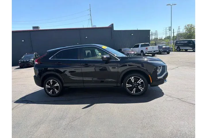 $26980 : Mitsubishi Eclipse Cross 202 image 4