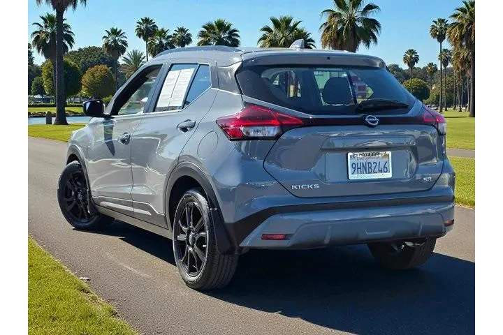 $19900 : Nissan Kicks 2023 SR 4dr Cro image 7