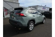 $25995 : Toyota RAV4 2021 XLE 4dr SUV thumbnail