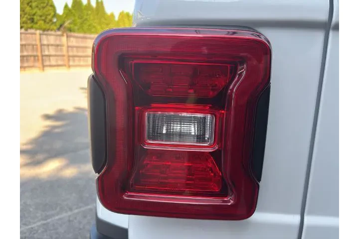 $39934 : Jeep Wrangler 2024 4x4 Sahar image 8