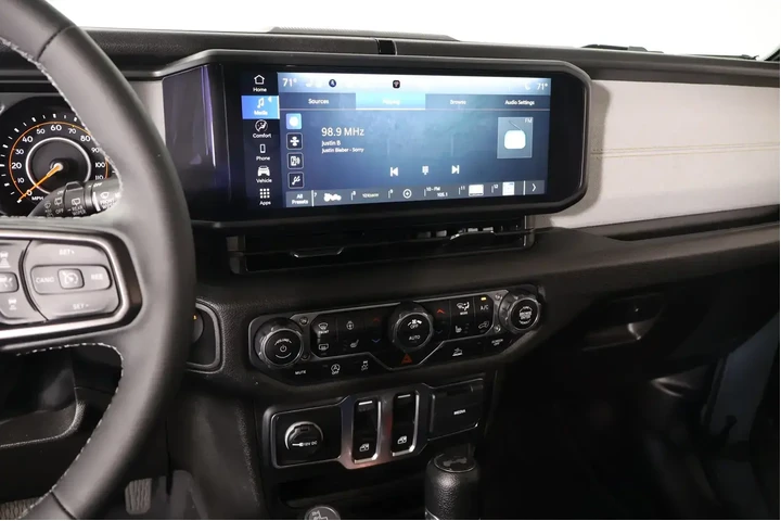 $33979 : Jeep Wrangler 2025 4x4 Sport image 5