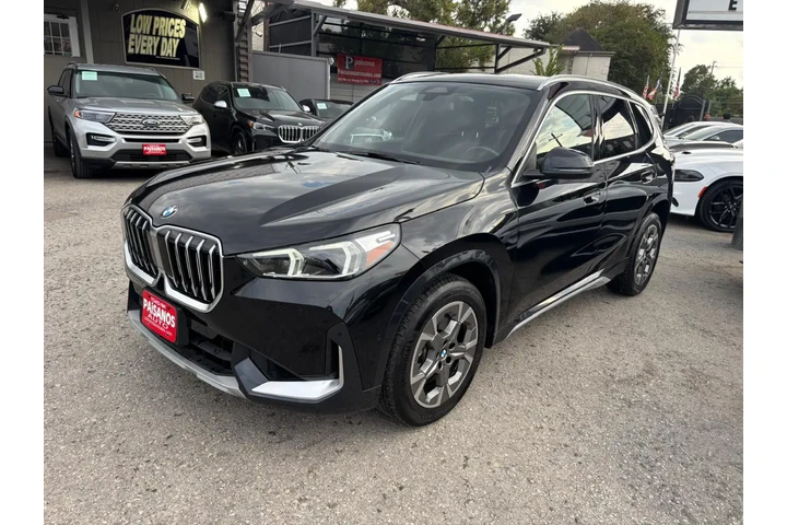 2025 BMW X1 xDrive28i image 1