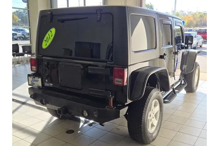 Jeep Wrangler Unlimited 2012 image 10