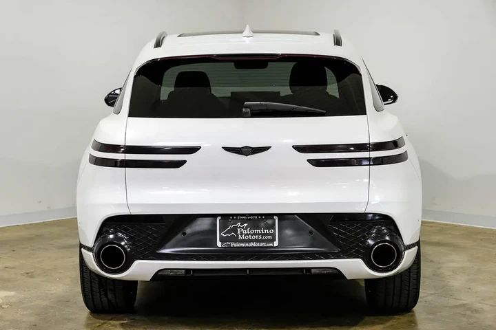 $29990 : 2022 GV70 3.5T Sport image 10