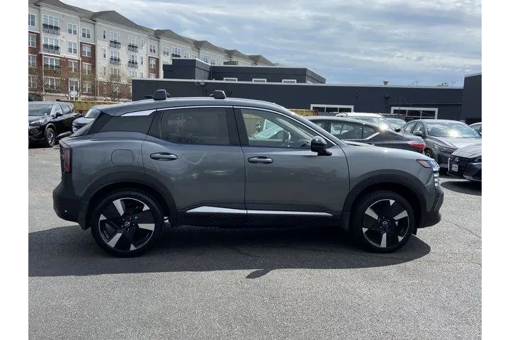 $27487 : Nissan Kicks 2026 AWD SR 4dr image 3