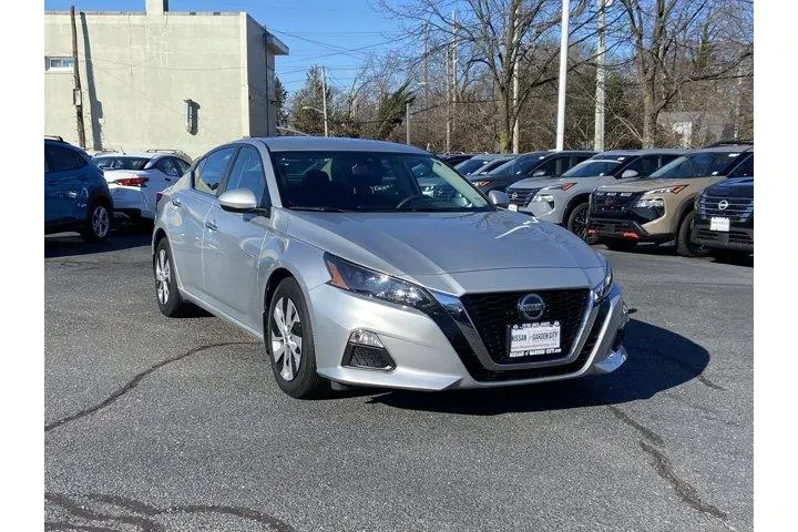 $14995 : Nissan Altima 2022 2.5 S 4dr image 1