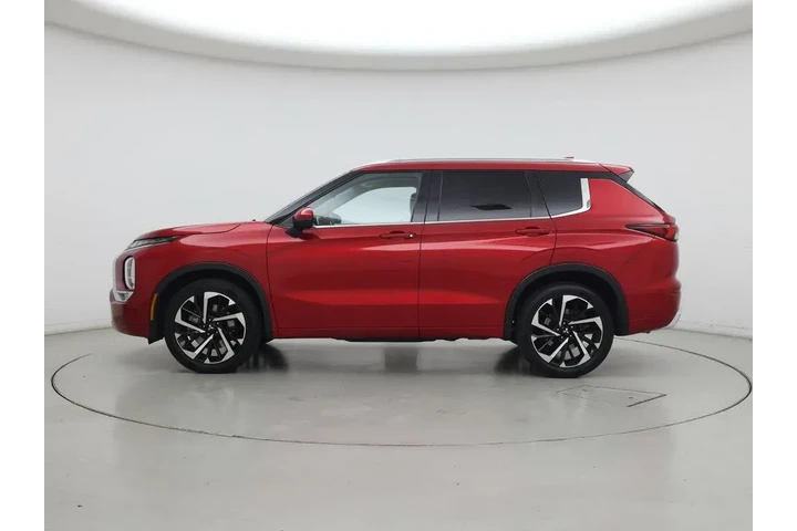$24998 : Mitsubishi Outlander 2024 SE image 3
