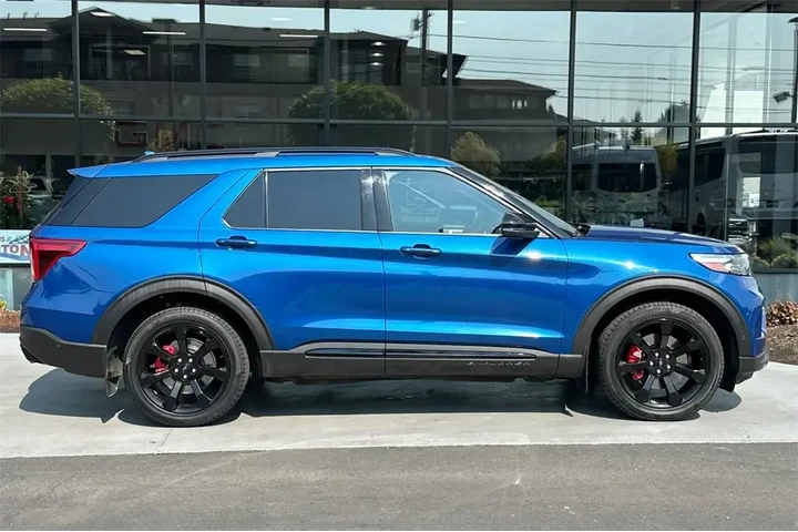 $29906 : Ford Explorer 2020 AWD ST 4d image 3