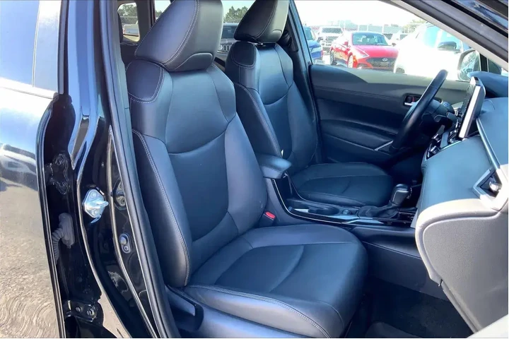 $23989 : Toyota Corolla Cross 2022 XL image 8