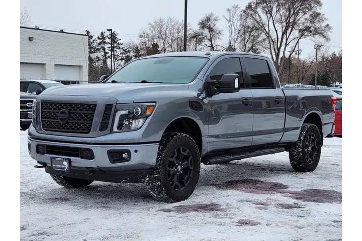 $21974 : 2018 Titan XD SL image 8