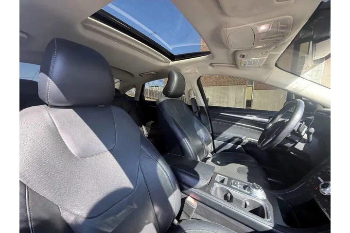 $8999 : 2019 Fusion Titanium image 4