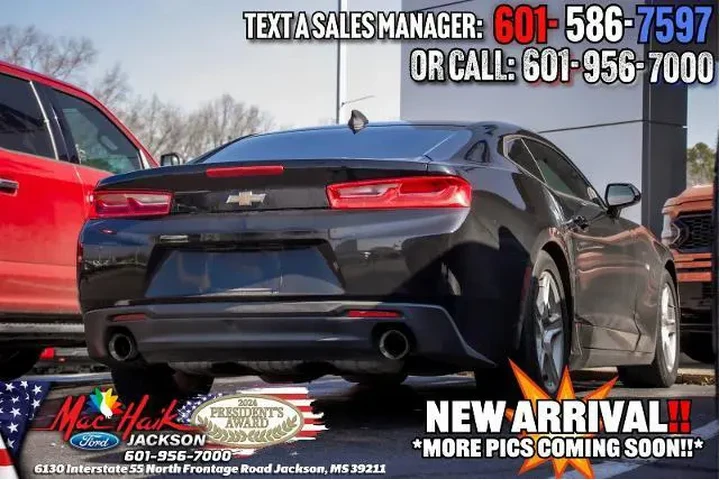 $18995 : Chevrolet Camaro 2017 LT 2dr image 1