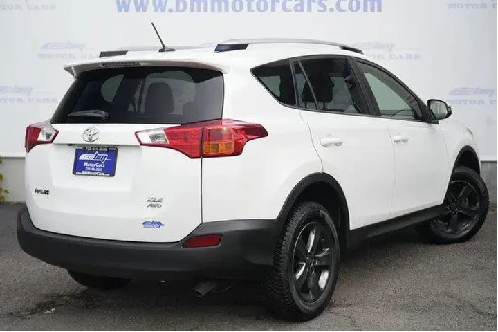 $14900 : Toyota RAV4 2015 AWD XLE 4dr image 3