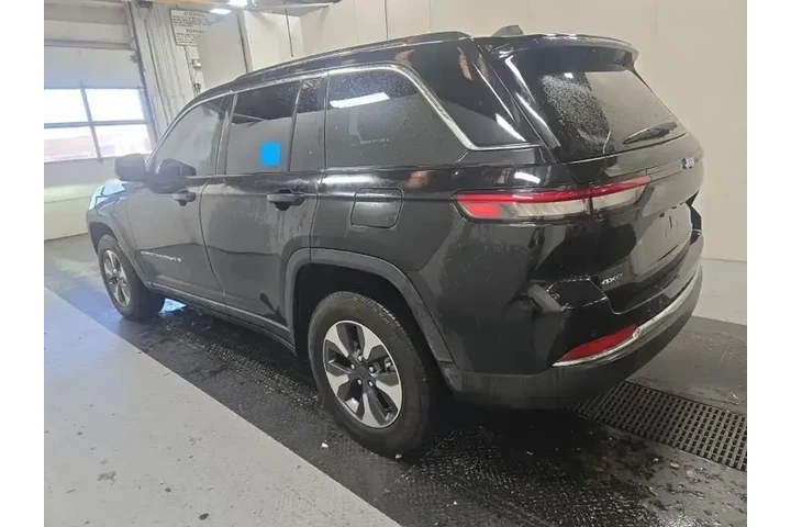 $27493 : Jeep Grand Cherokee 2023 4x4 image 4