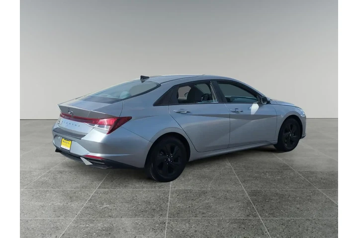 Hyundai ELANTRA 2021 image 5