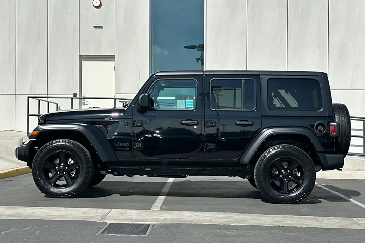 $29900 : Jeep Wrangler Unlimited 2021 image 6