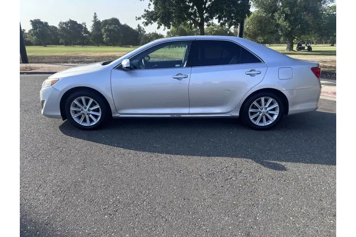 $11495 : 2013 Camry XLE image 5