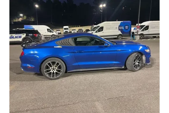 $18799 : Ford Mustang 2017 V6 2dr Fas image 7