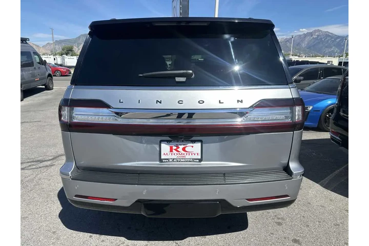 $49910 : 2021 Navigator L Black Label image 5