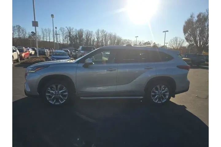 $35695 : Toyota Highlander 2022 Limit image 4