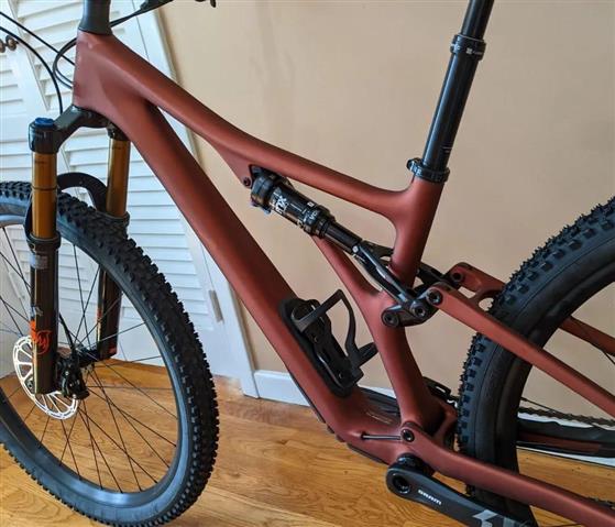 $1500 : Specialized Mountain bike image 1