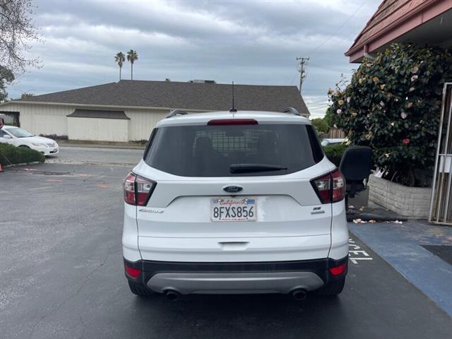 $10950 : 2018 Escape SE SUV image 3