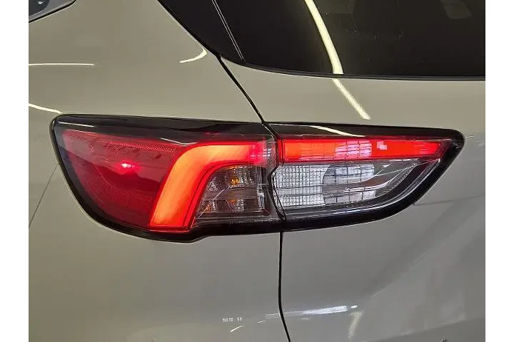 $30499 : Ford Escape Hybrid 2022 AWD image 10