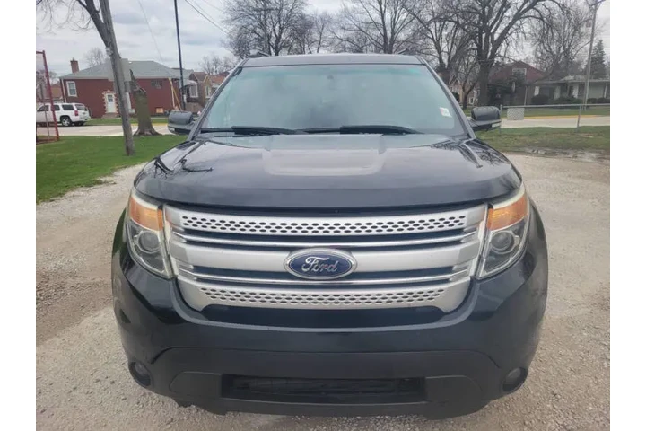 $5995 : 2014 Explorer XLT image 3