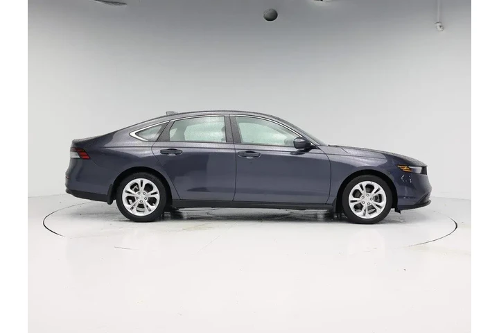 $28998 : Honda Accord 2025 LX 4dr Sed image 7