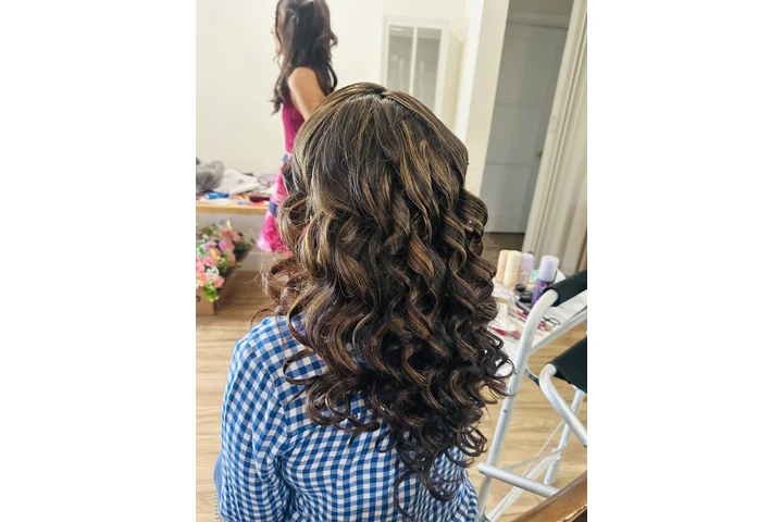 $$MAQUILLAJE $$PEINADOS $$ image 1