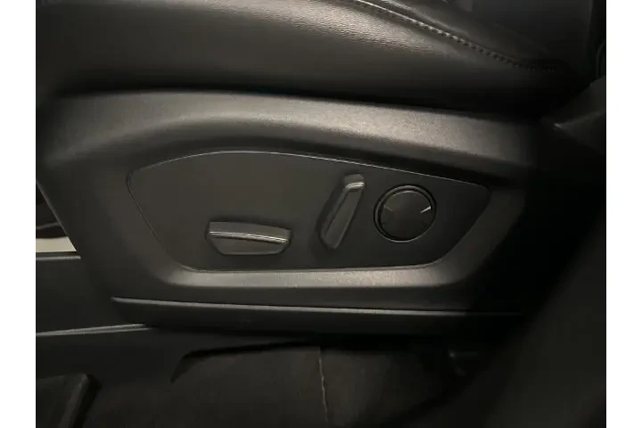 $30829 : Ford Explorer 2022 AWD XLT 4 image 4