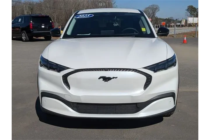 $29992 : Ford Mustang Mach-E 2025 Sel image 8